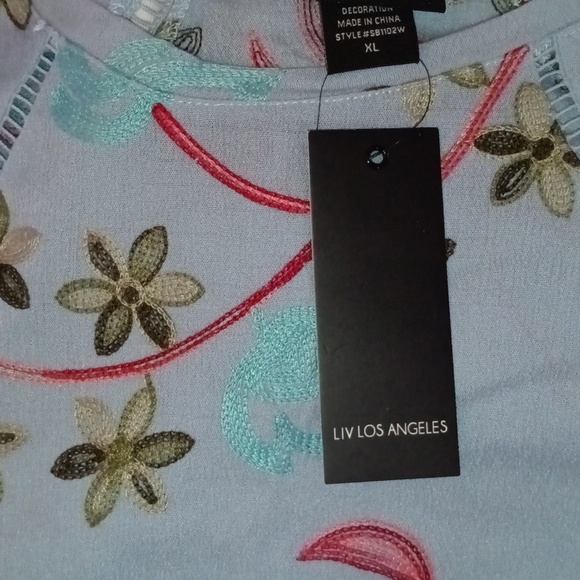 🆕LIV Los Angeles Floral Embroidered Ruffle Sleeve Top Size XL - Picture 6 of 9